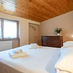 Ondina Apartman Nesso